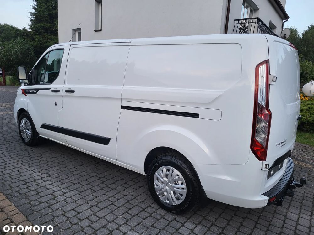 Ford Custom 320 - 22