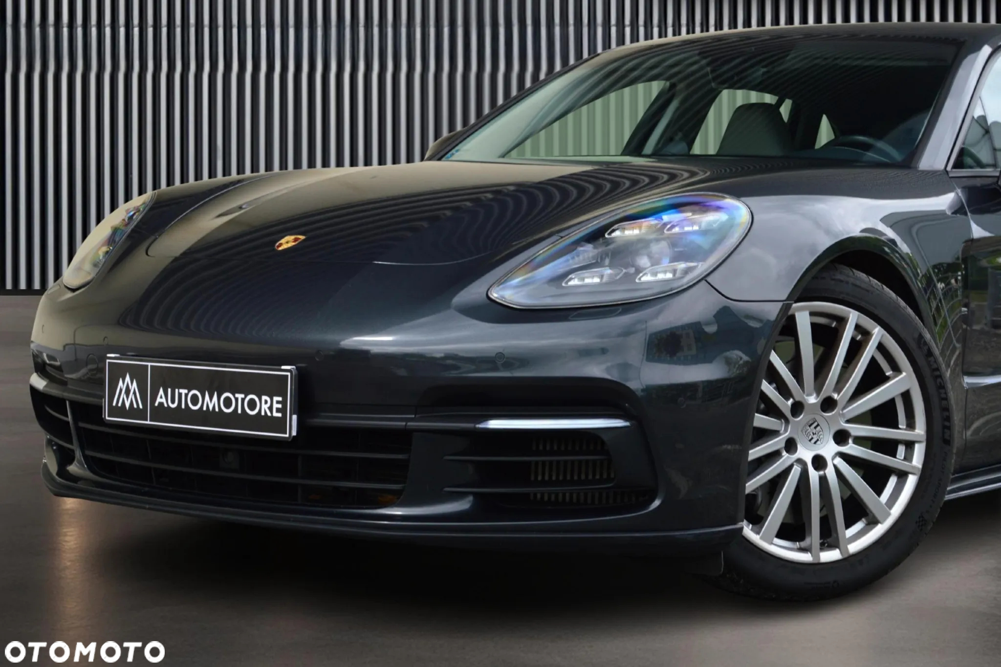 Porsche Panamera 4 Sport Turismo - 2