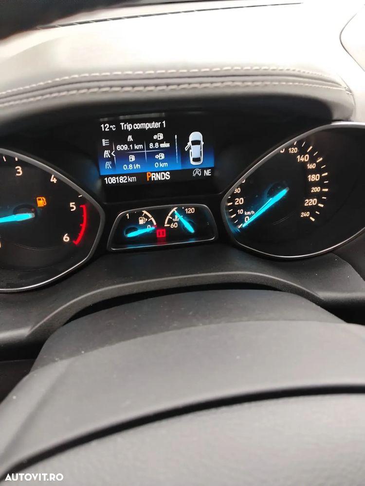 Ford Kuga 2.0 TDCi 4WD Powershift Vignale - 7