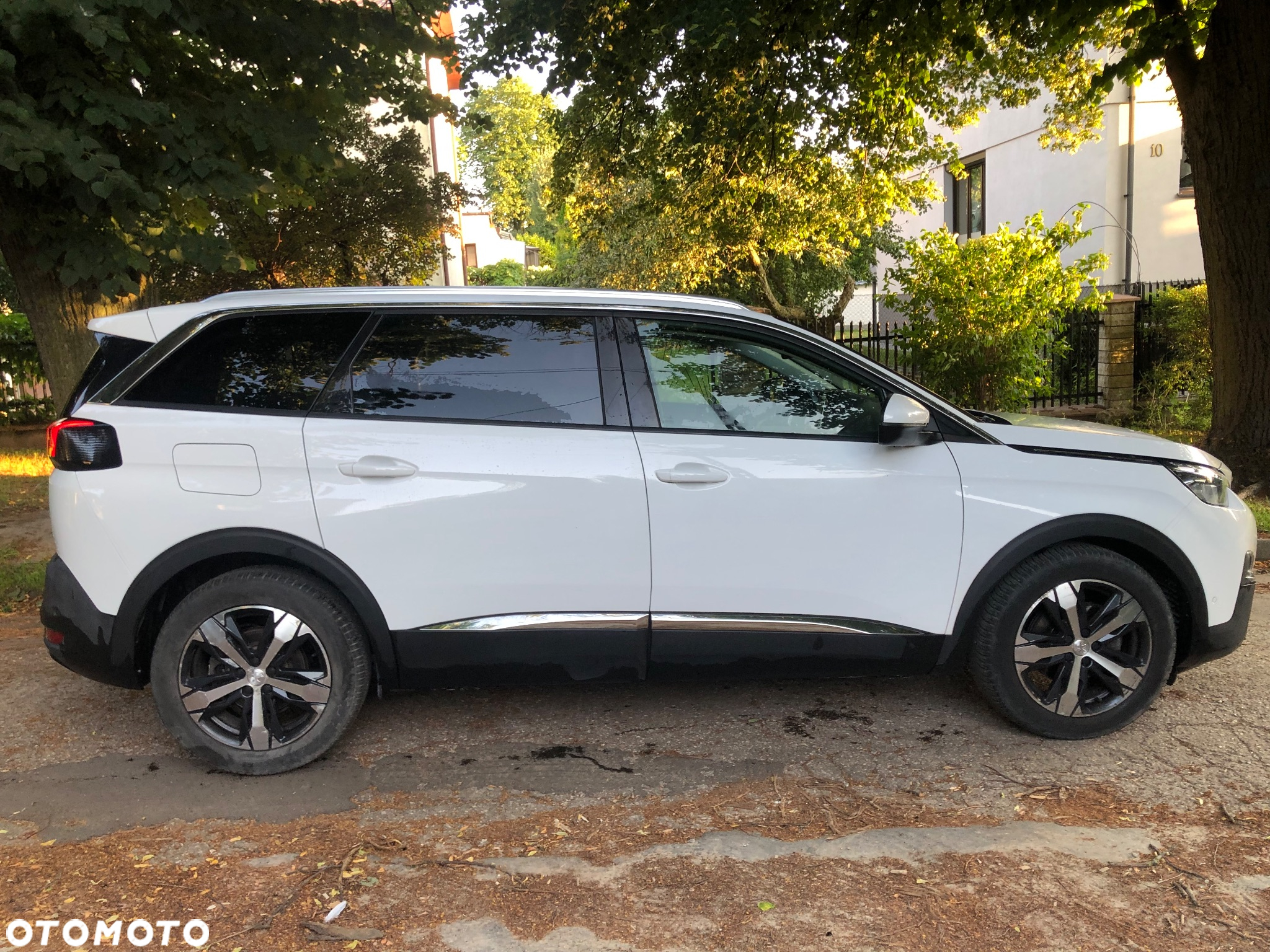Peugeot 5008 - 8