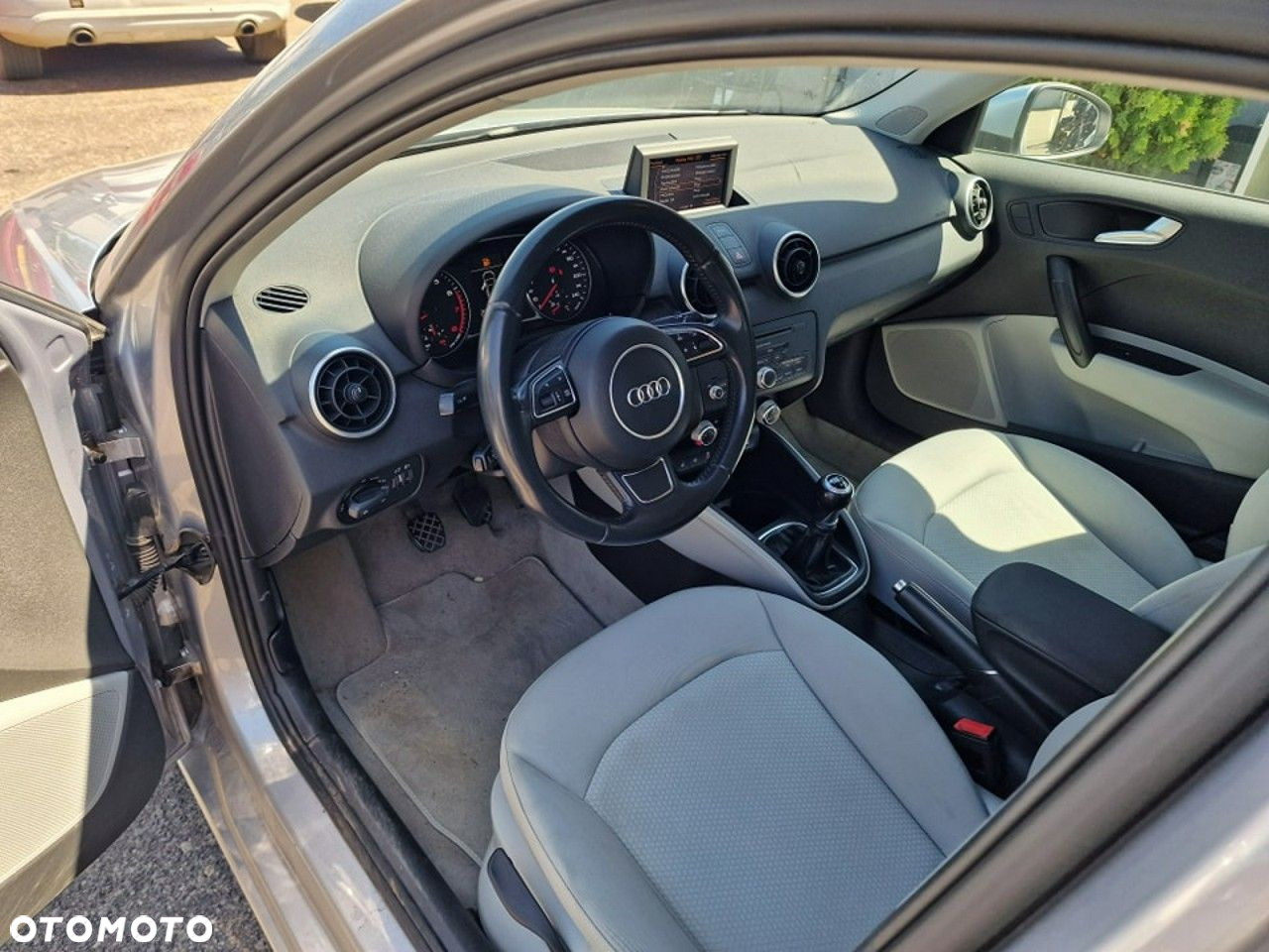 Audi A1 1.2 TFSI Attraction - 7