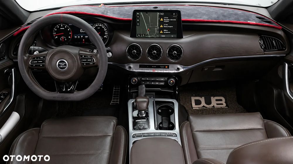 Kia Stinger - 9