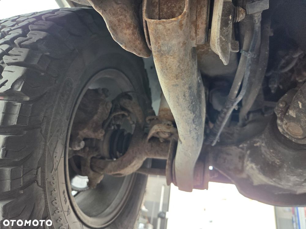 Jeep Grand Cherokee - 37