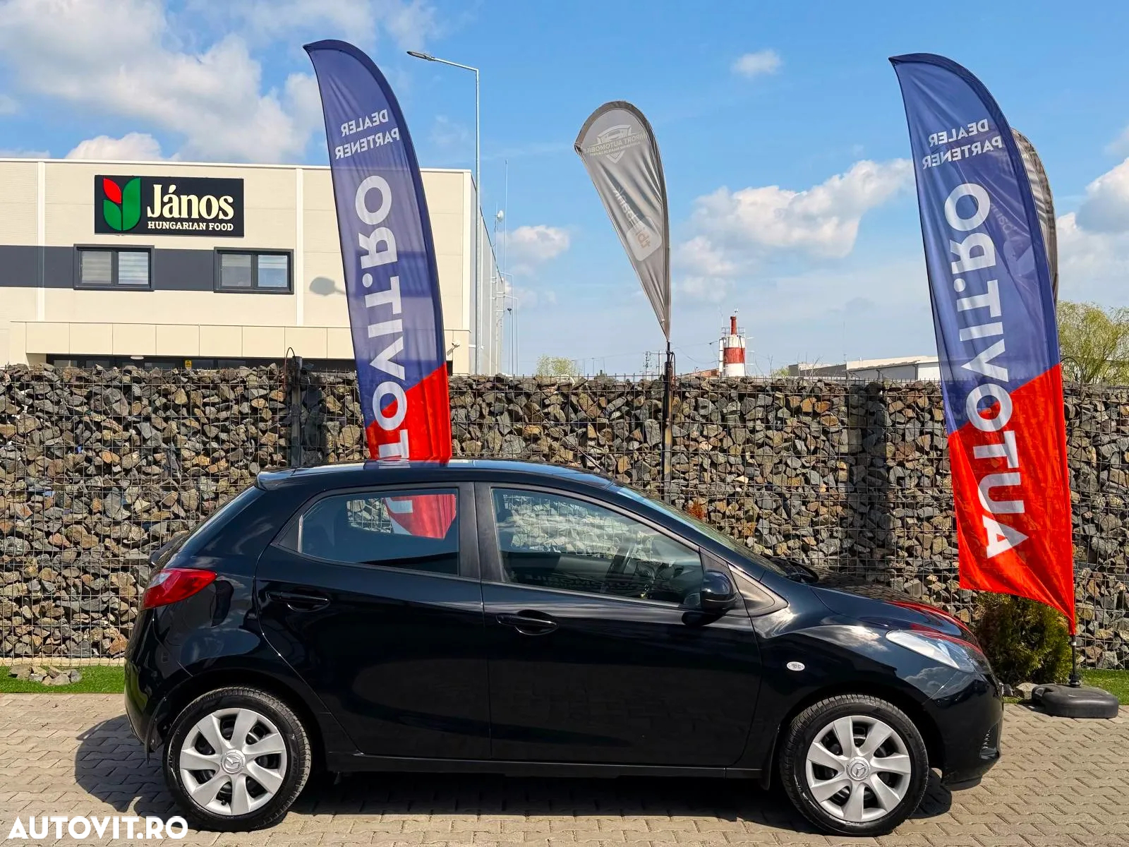 Mazda 2 - 16