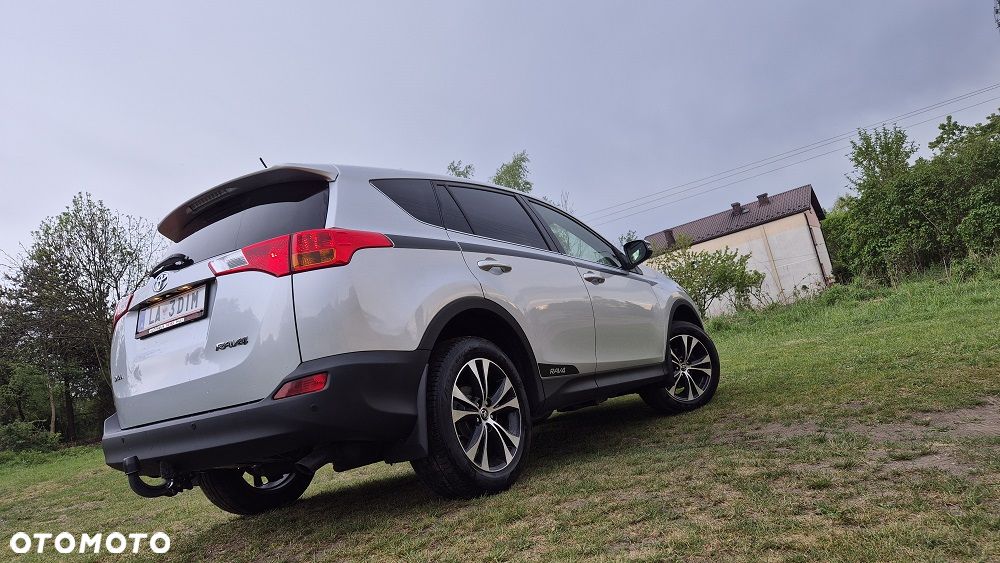 Toyota RAV4 2.0 D-4D Premium - 4