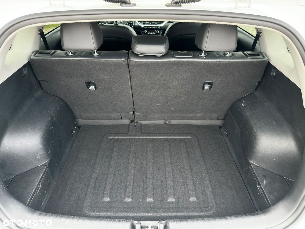 Kia Niro 64kWh XL - 35