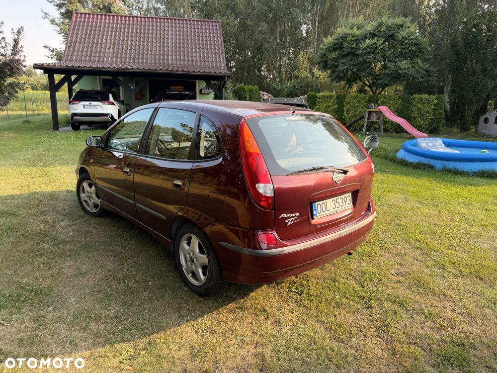 Nissan Almera Tino 1.8 - 6