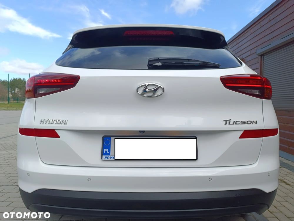 Hyundai Tucson 1.6 GDI BlueDrive Style 2WD - 16