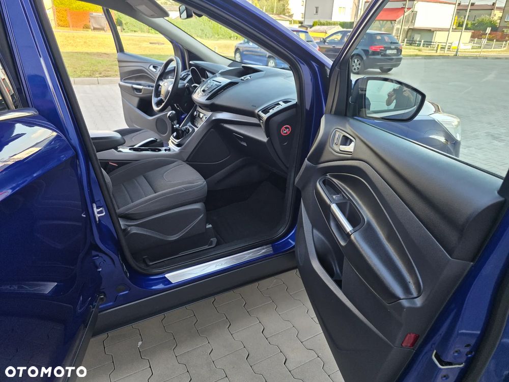 Ford Kuga 2.0 TDCi 4x4 Individual - 27