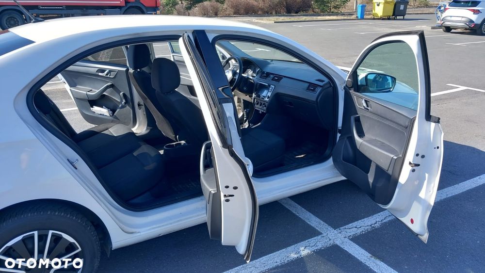 Skoda RAPID 1.2 TSI Ambition - 7