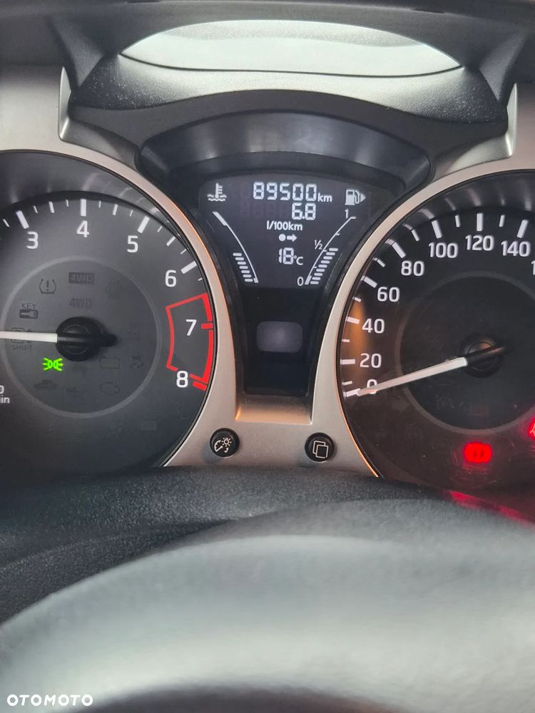 Nissan Juke 1.6 Visia - 2