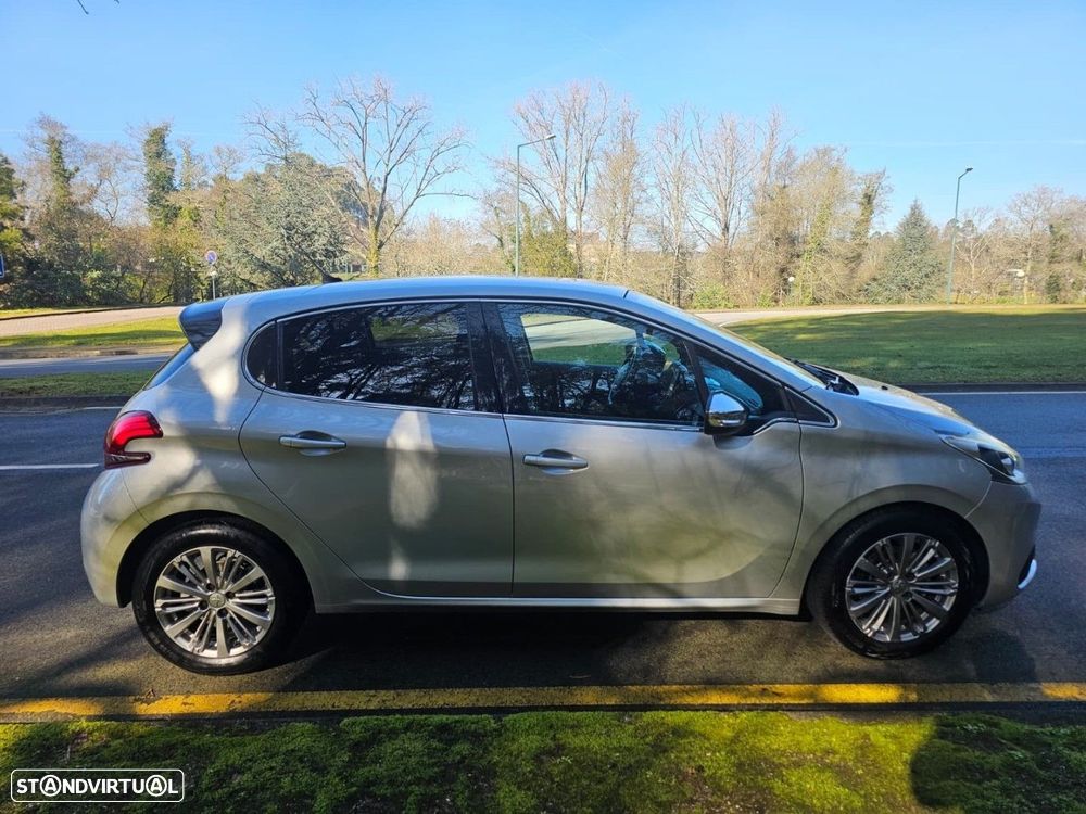 Peugeot 208 Blue-HDi 100 Stop&Start Allure - 24