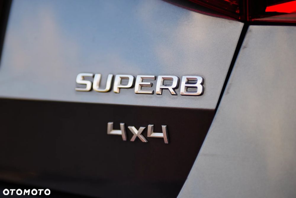 Skoda Superb 2.0 TDI 4x4 Premium Edition - 7