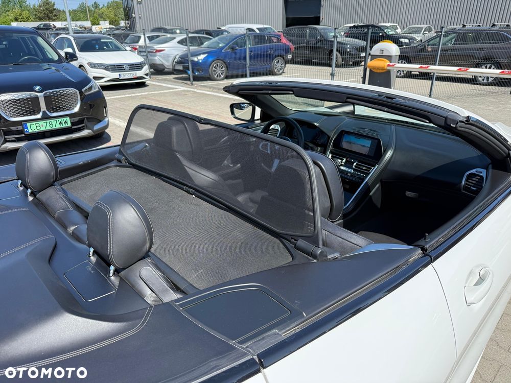 BMW Seria 8 - 12