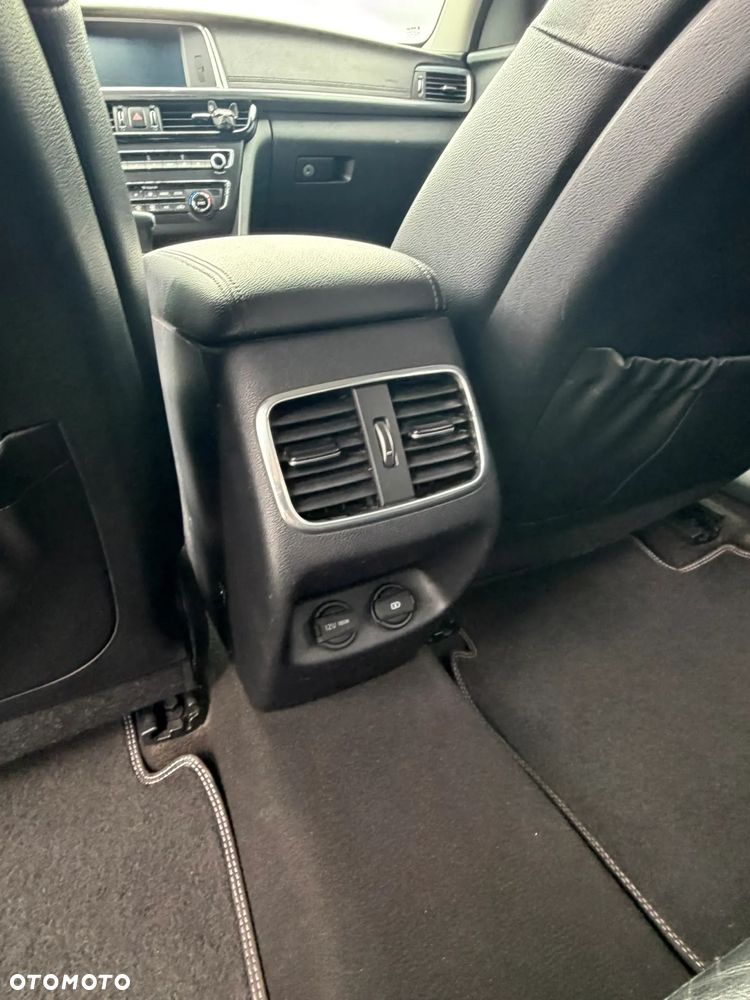 Kia Optima - 23