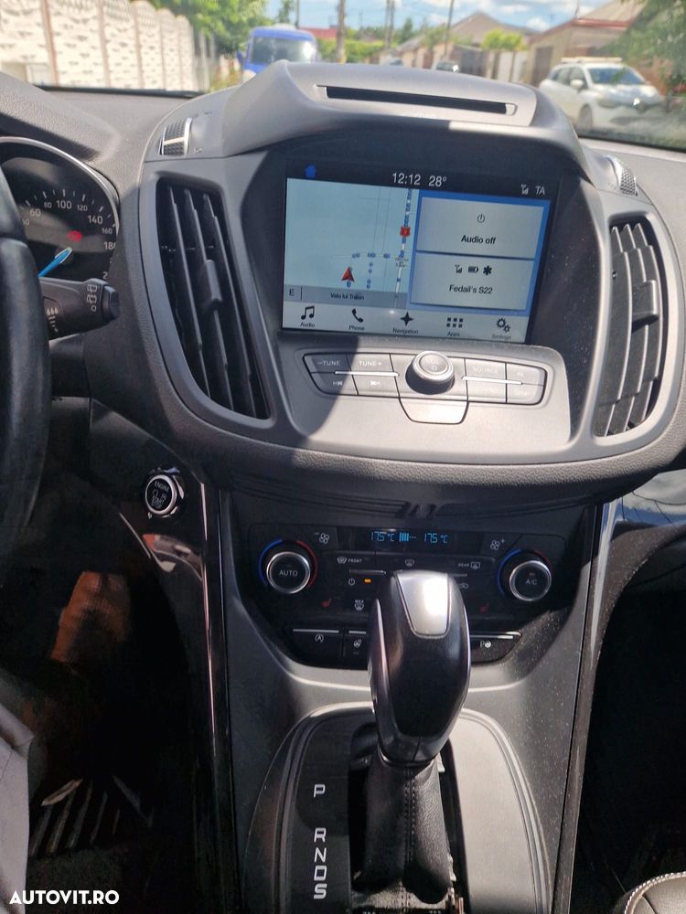 Ford Kuga 2.0 TDCi 4WD Powershift Titanium - 6