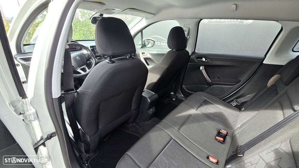 Peugeot 2008 1.4 HDi Active - 32