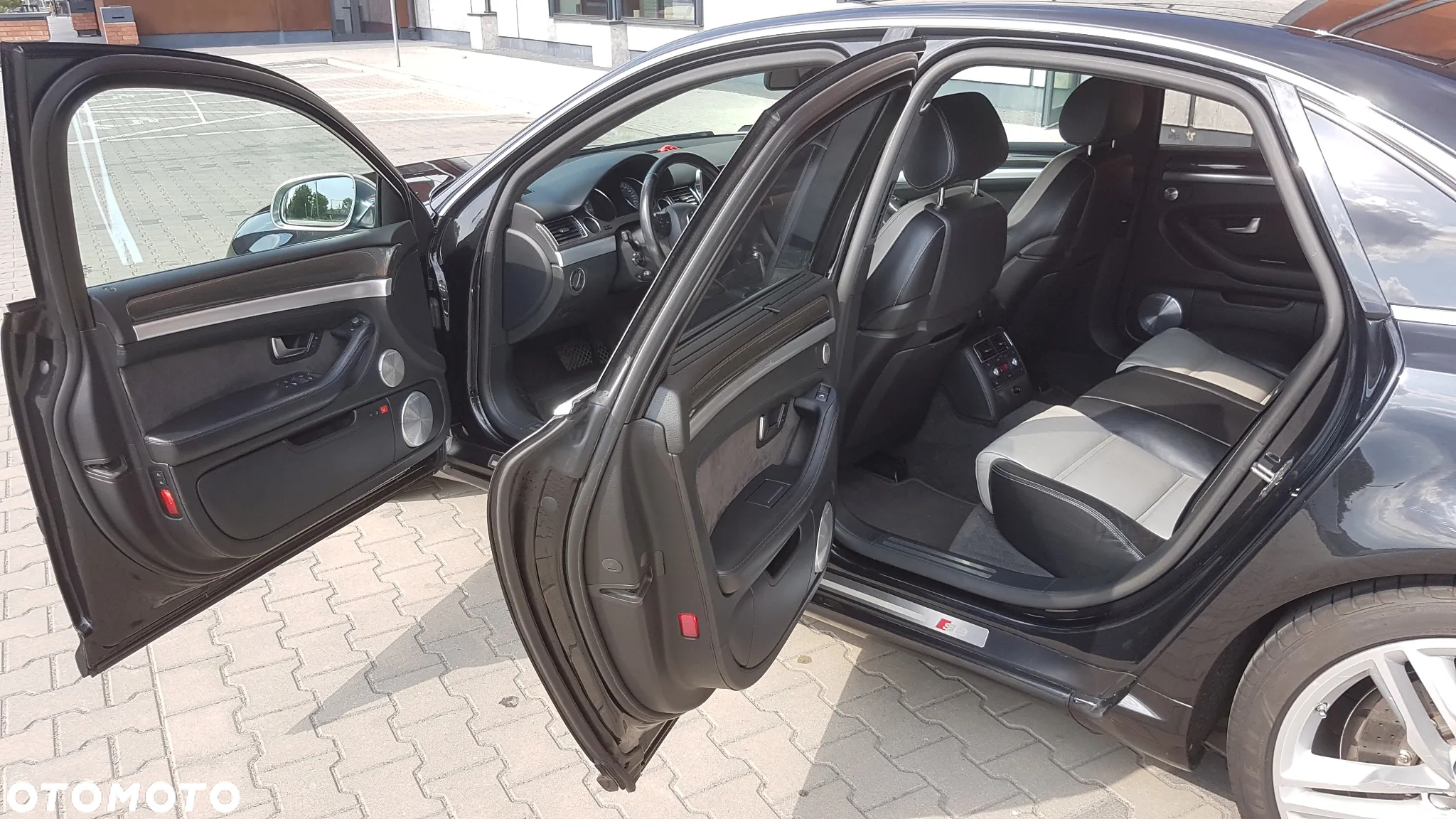 Audi S8 5.2 FSI Quattro - 11