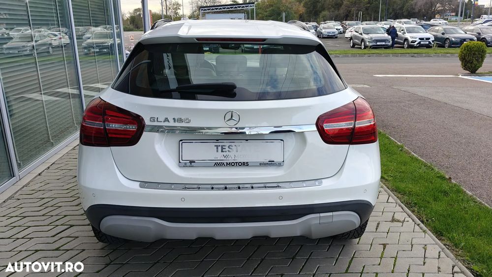 Mercedes-Benz GLA 180 7G-DCT Urban - 7