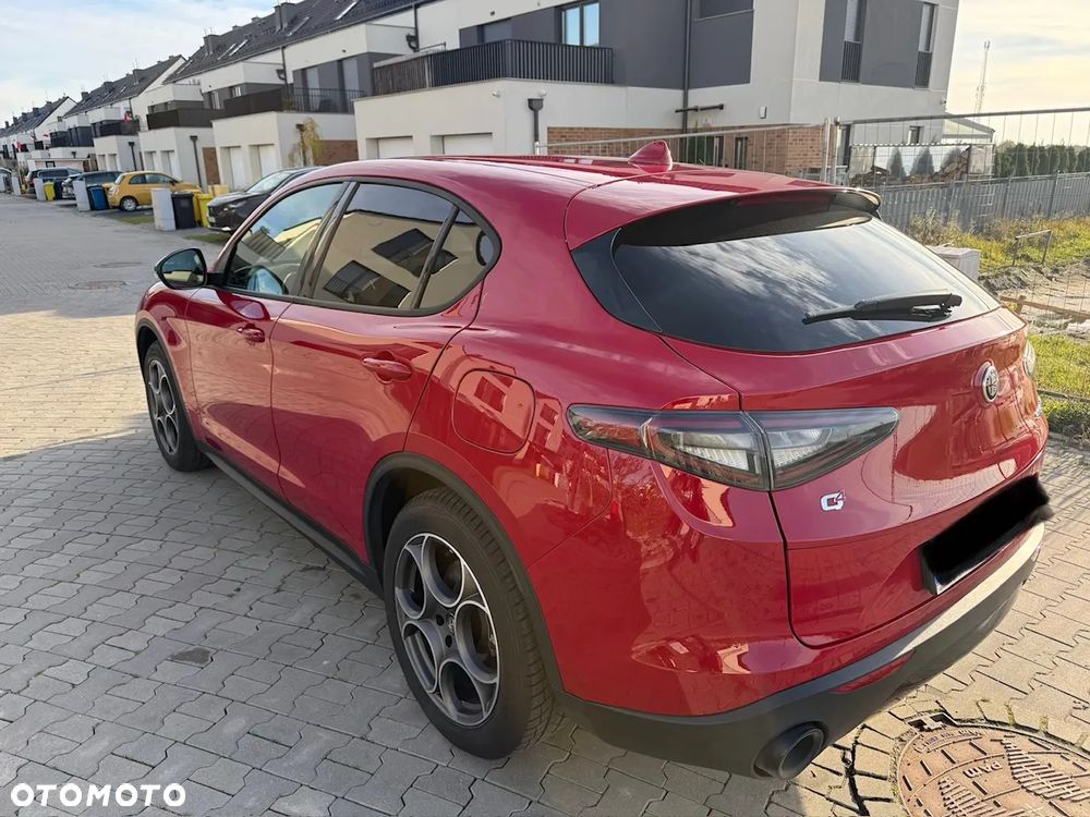 Alfa Romeo Stelvio 2.0 Turbo Sprint Q4 - 4