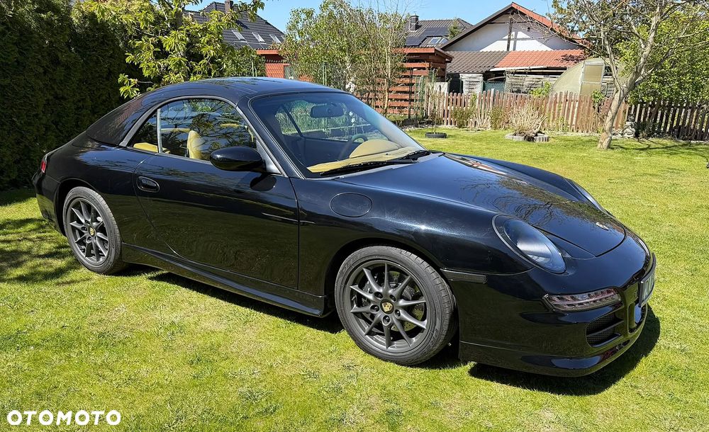 Porsche 911 Carrera - 2