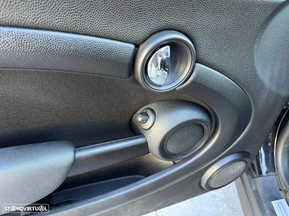 MINI 3 Portas One D - 2