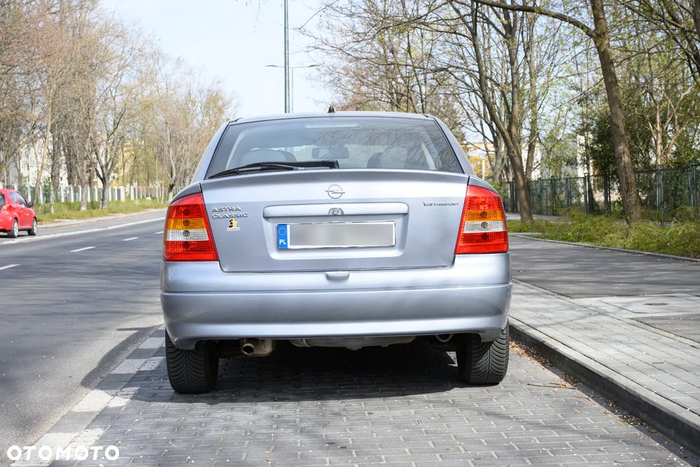 Opel Astra 1.4 Start - 9