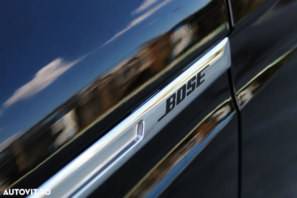 Renault Megane BLUE dCi 115 EDC BOSE EDITION - 27