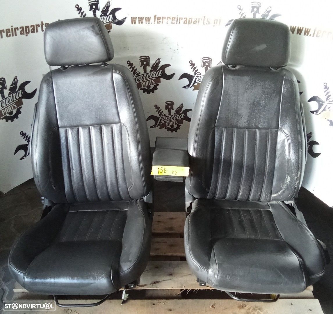 Bancos Alfa 156 de 2002 - 5 Portas - 1
