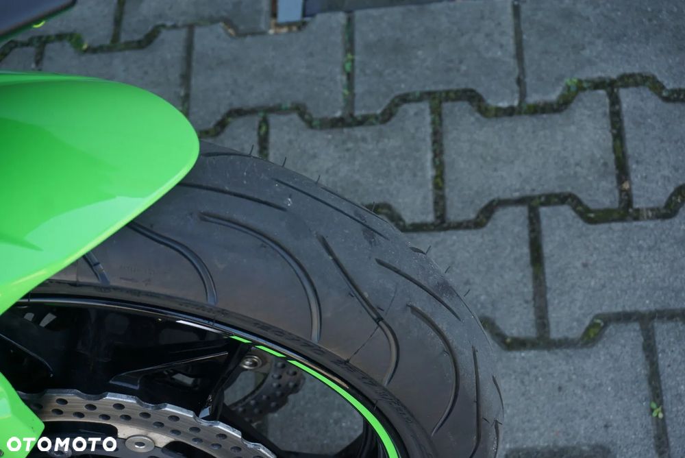 Kawasaki Ninja - 12