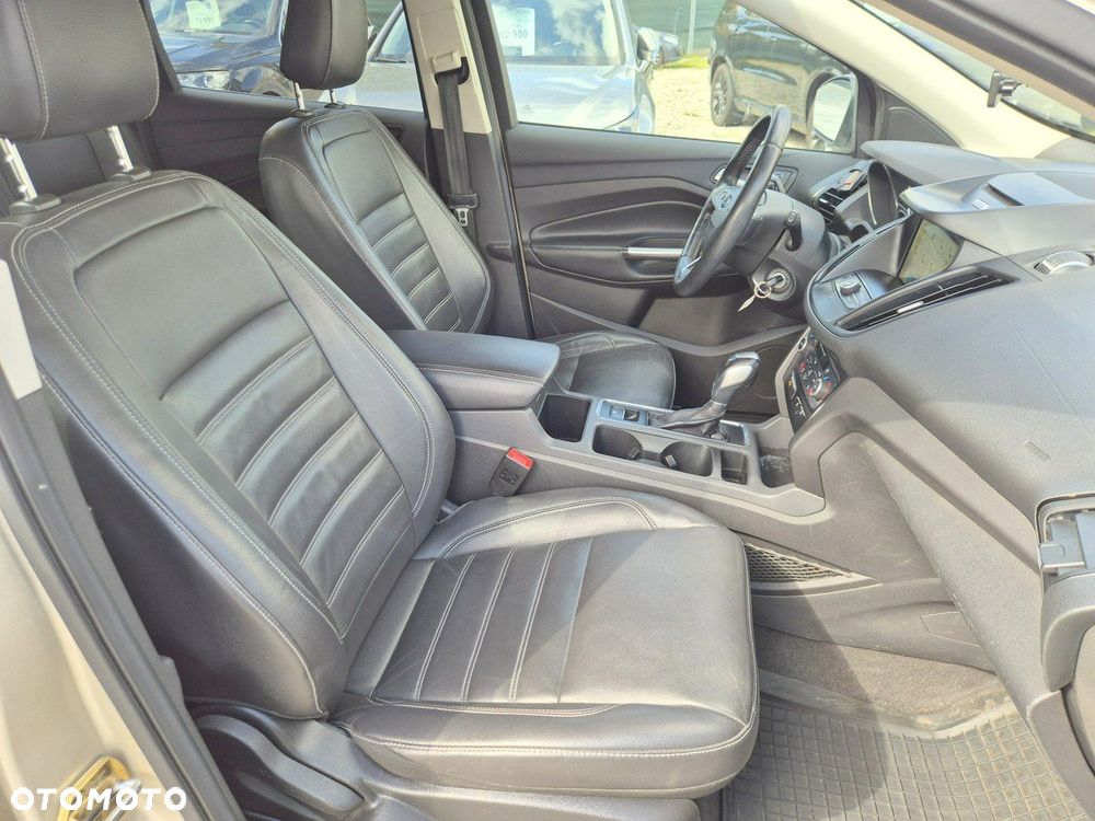 Ford Escape 1.5 EcoBoost AWD SE - 28