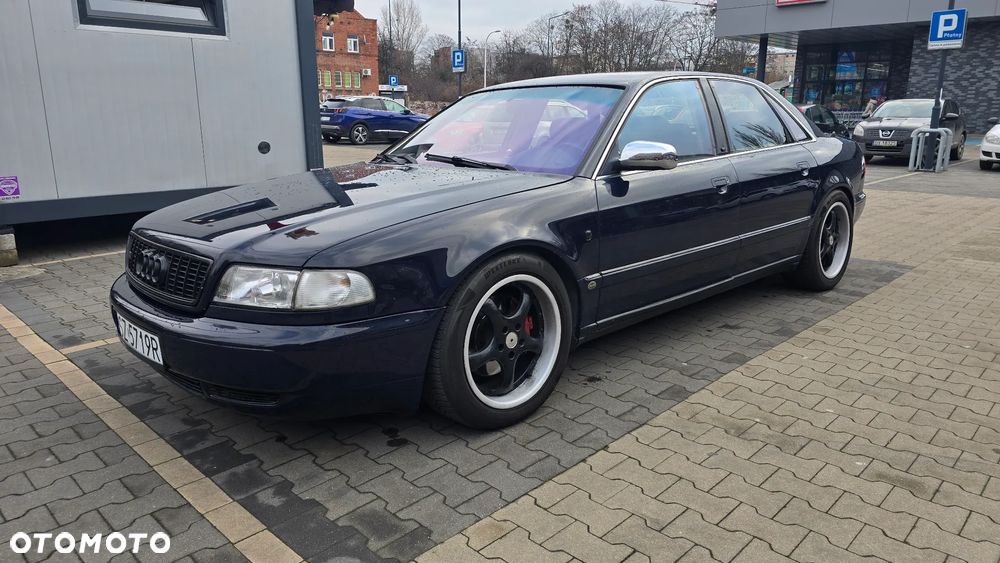 Audi A8 - 9