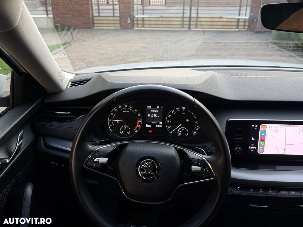 Skoda Octavia 2.0 TDI DSG Ambition - 15