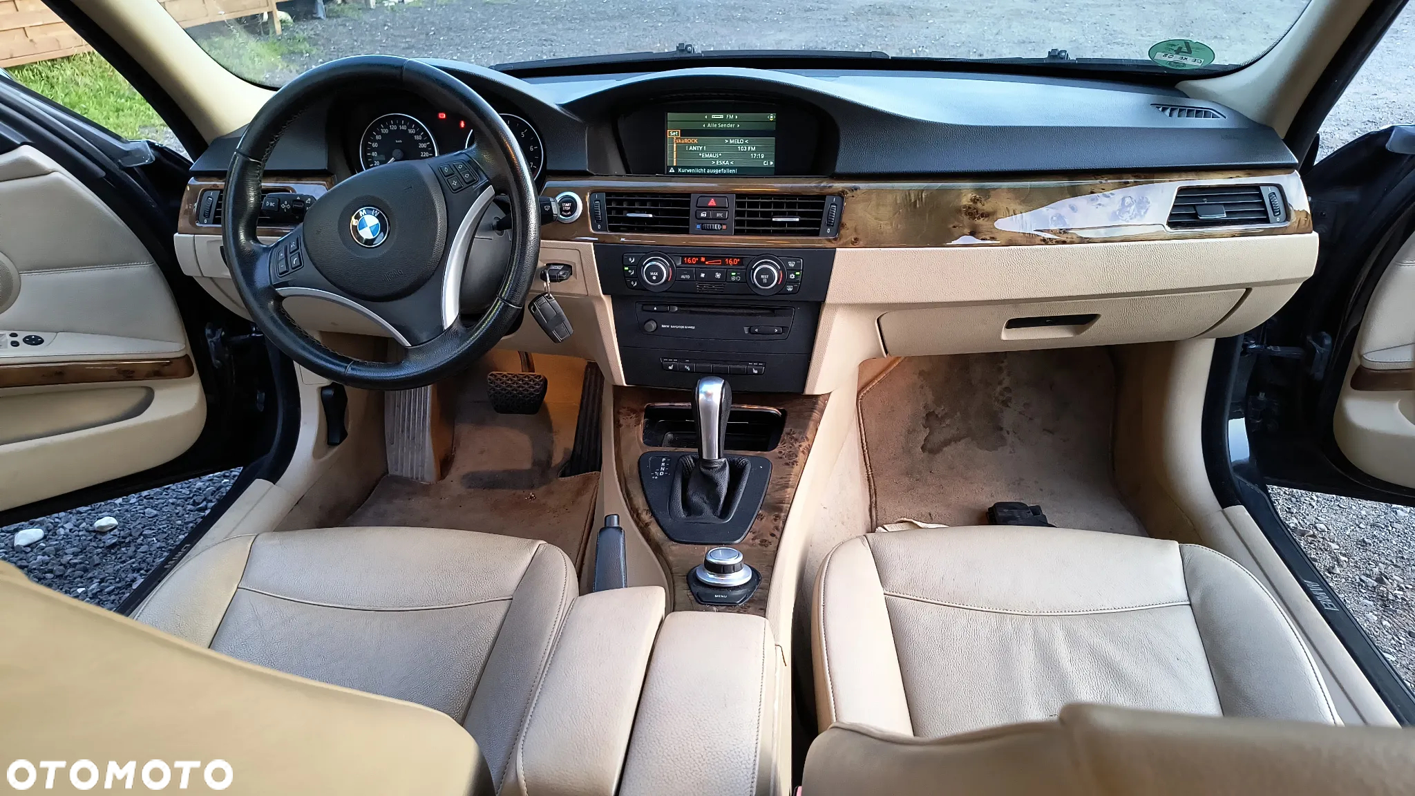BMW Seria 3 325i - 7
