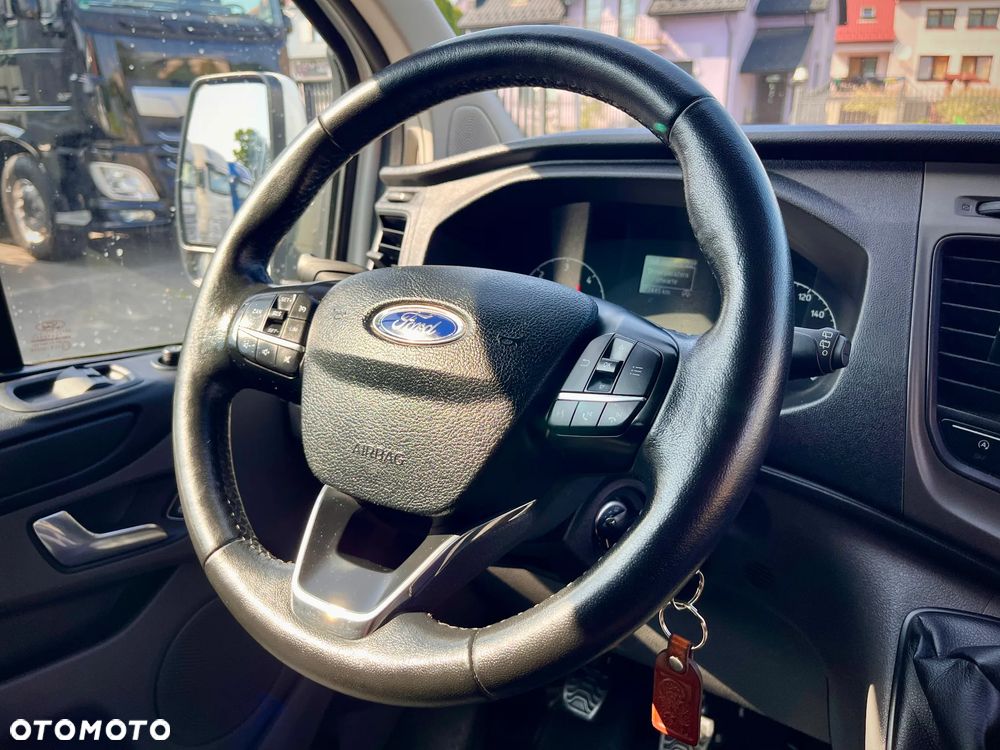 Ford Transit Custom 310 L2H1 Limited - 18