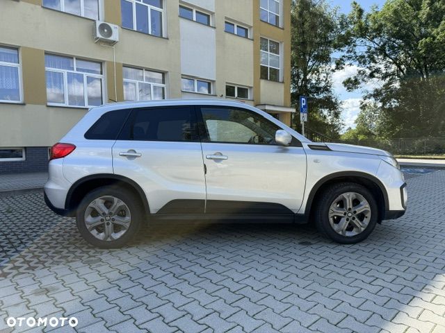 Suzuki Vitara 1.6 Premium 4WD - 9