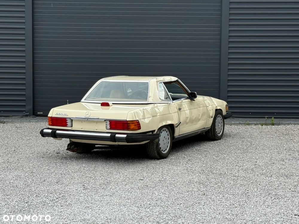 Mercedes-Benz SL - 17