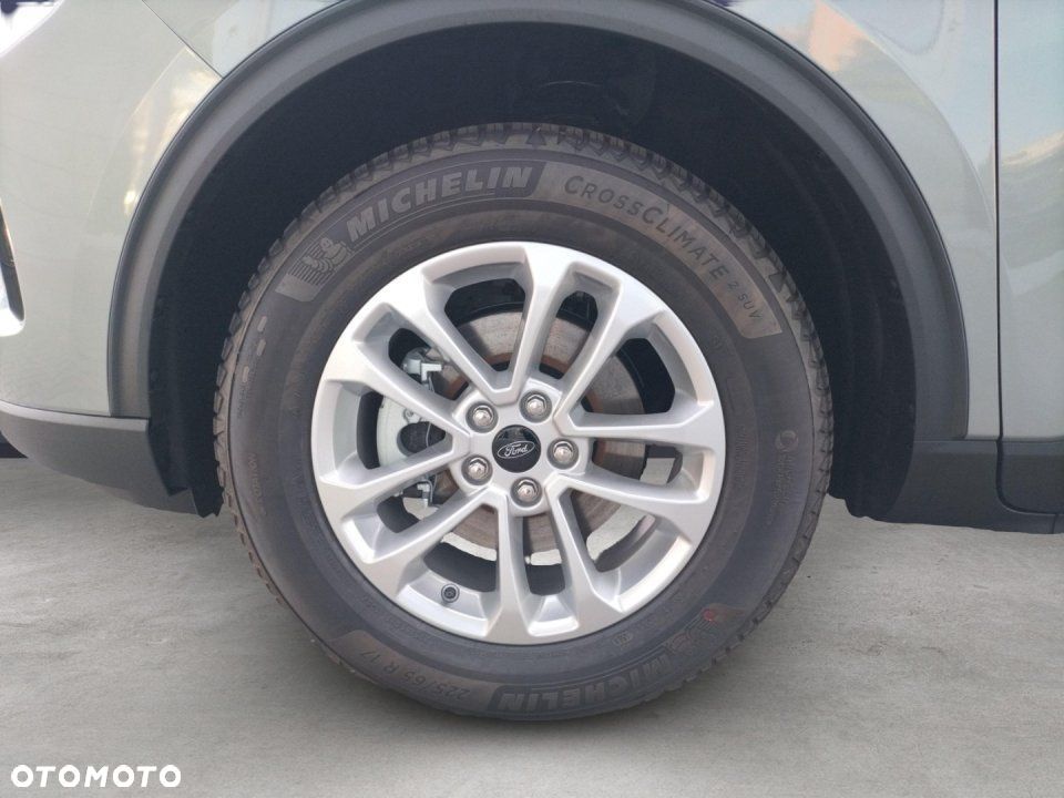 Ford Kuga - 9