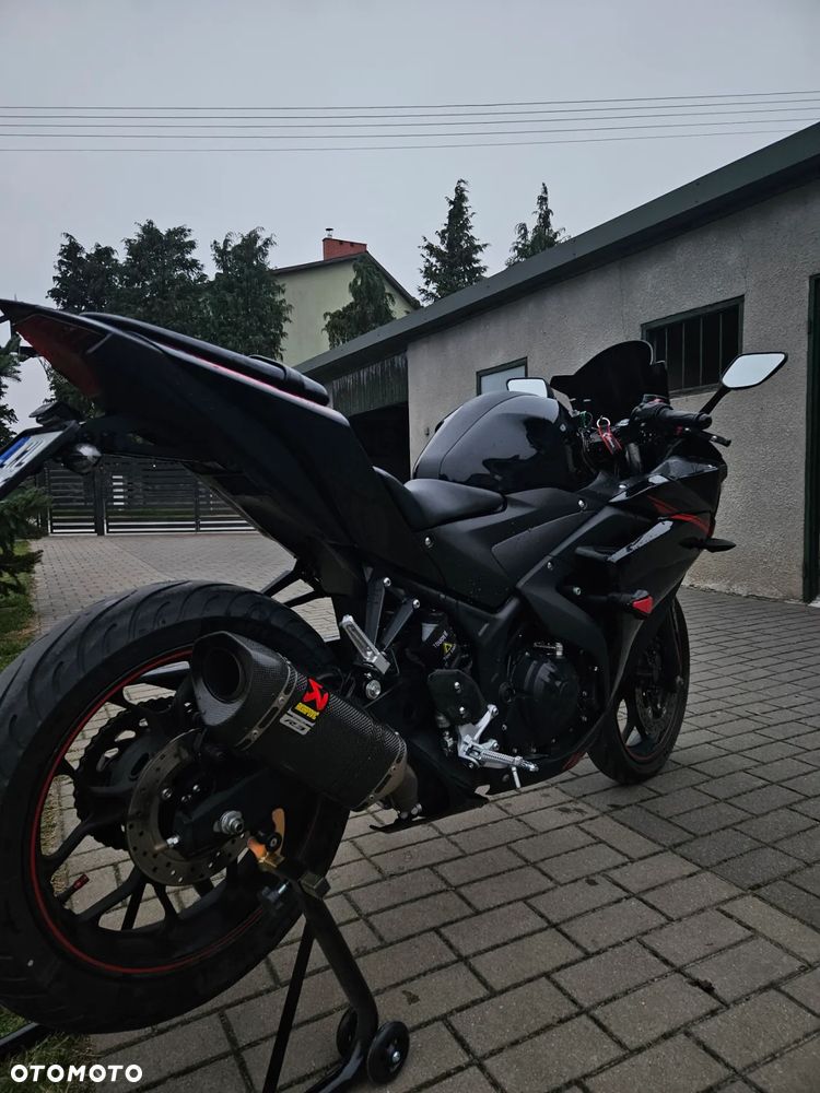 Yamaha R3 - 14