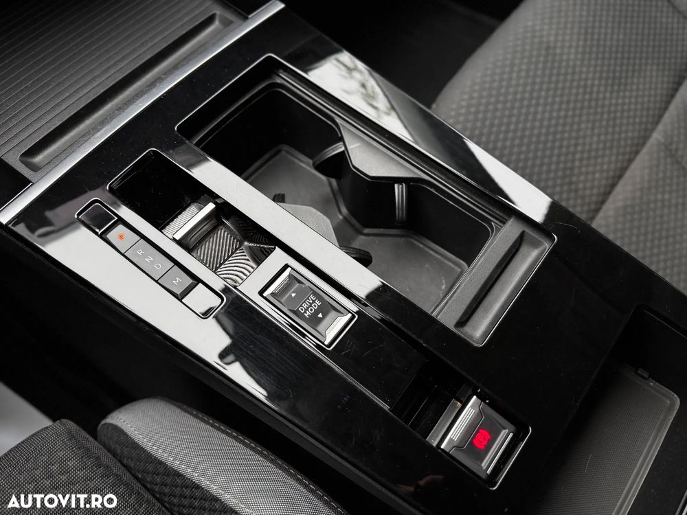 Opel Astra 1.2L Turbo Start/Stop AT8 Elegance - 27