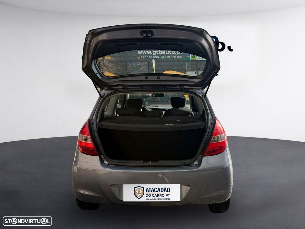 Hyundai i20 1.4 CRDI Comfort - 32