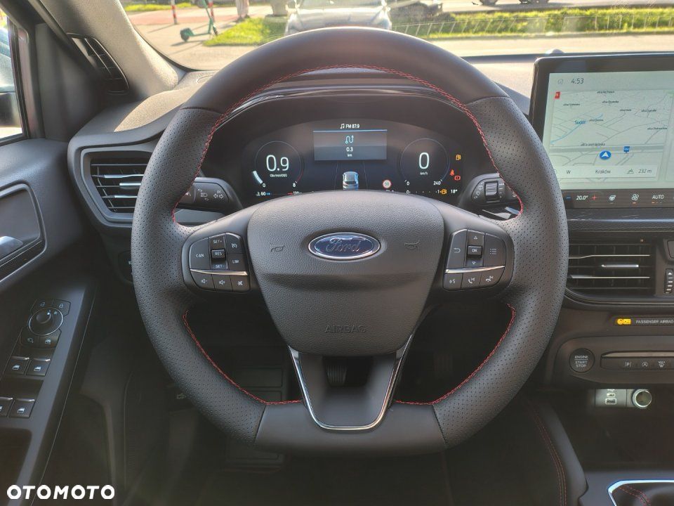 Ford Focus - 11