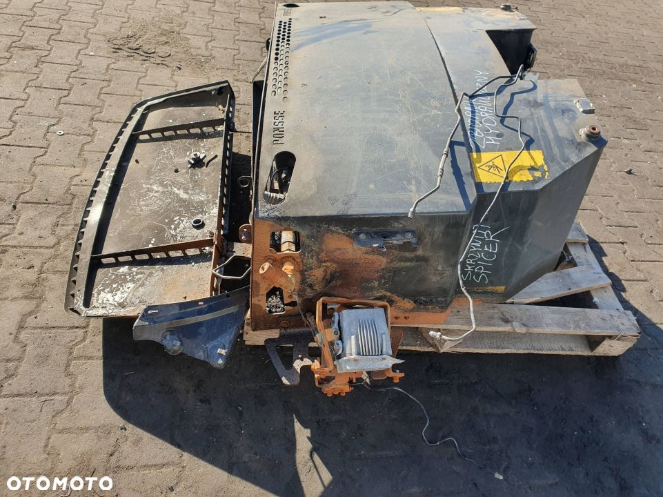 ZBIORNIK PONSSE BEAVER OLEJU - 5