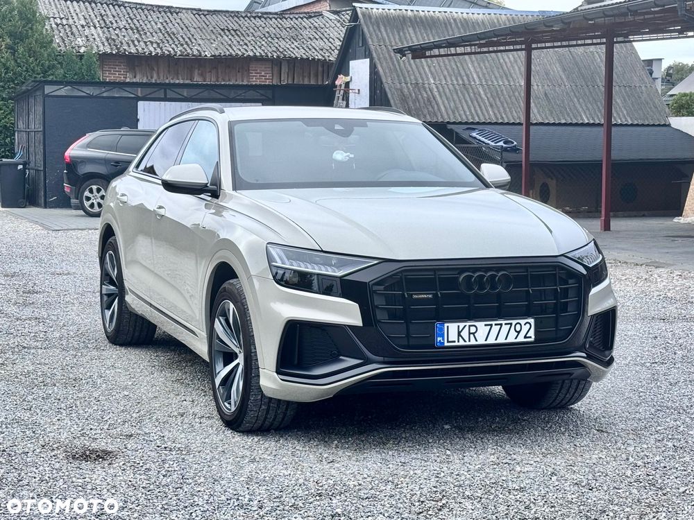 Audi Q8 - 11