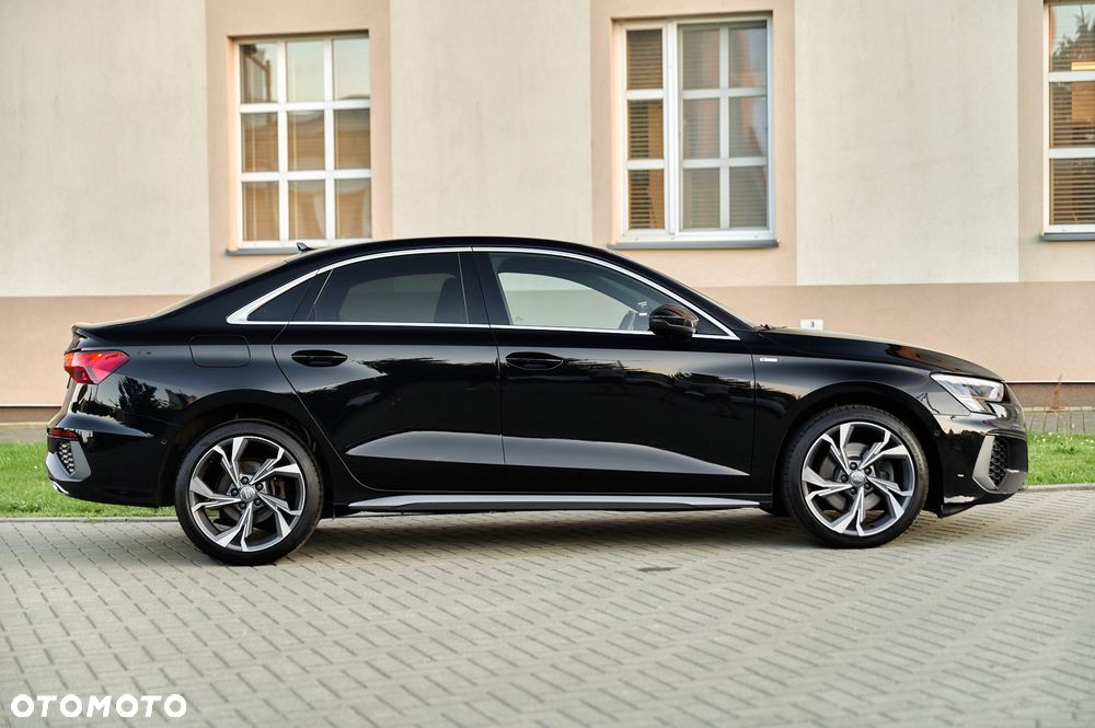 Audi A3 Limousine 35 TFSI mHEV S Line S tronic - 14
