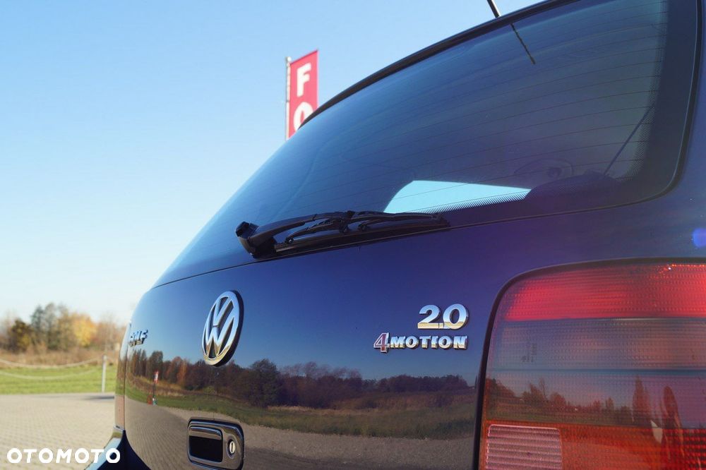 Volkswagen Golf - 23