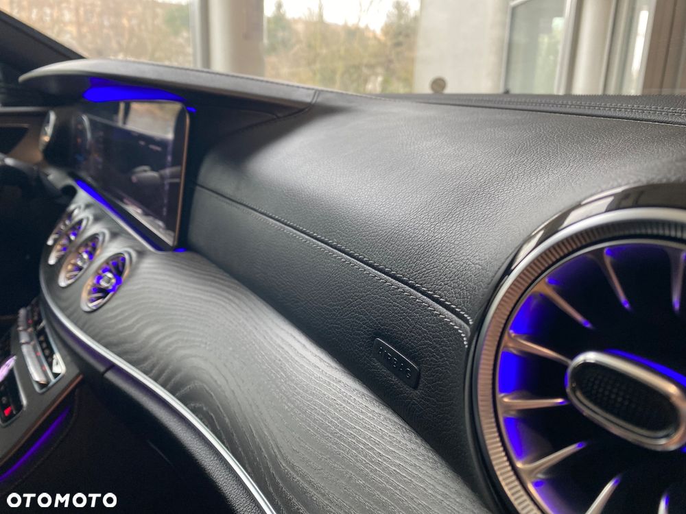 Mercedes-Benz CLS - 23