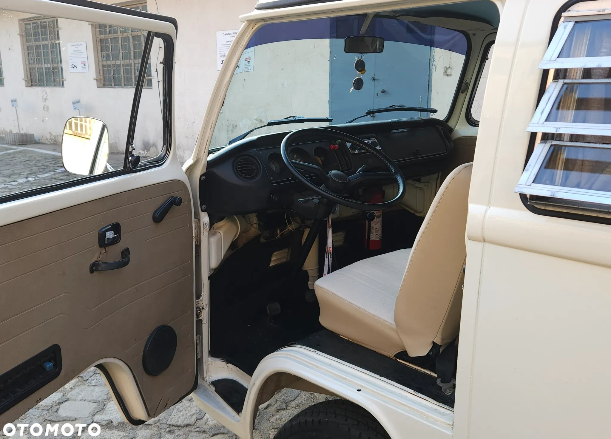 Volkswagen Transporter - 27