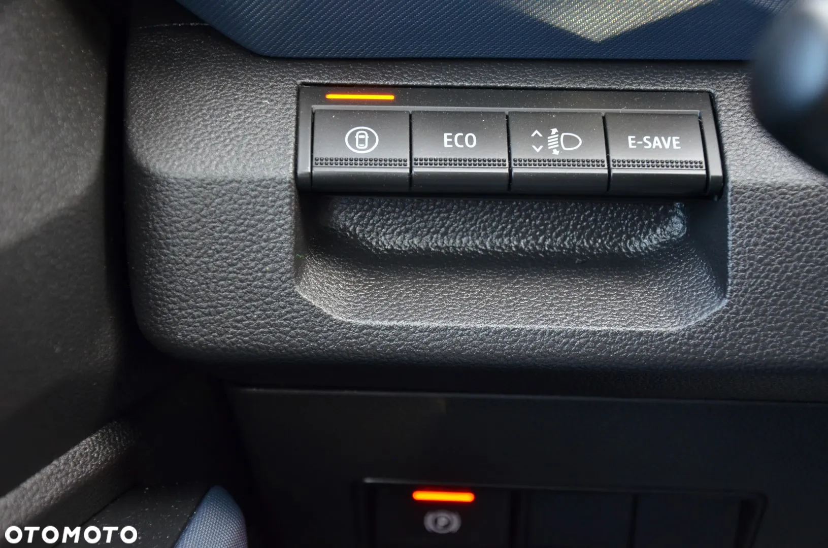 Dacia Duster 1.6 Full Hybrid 140 Expression MMT - 29