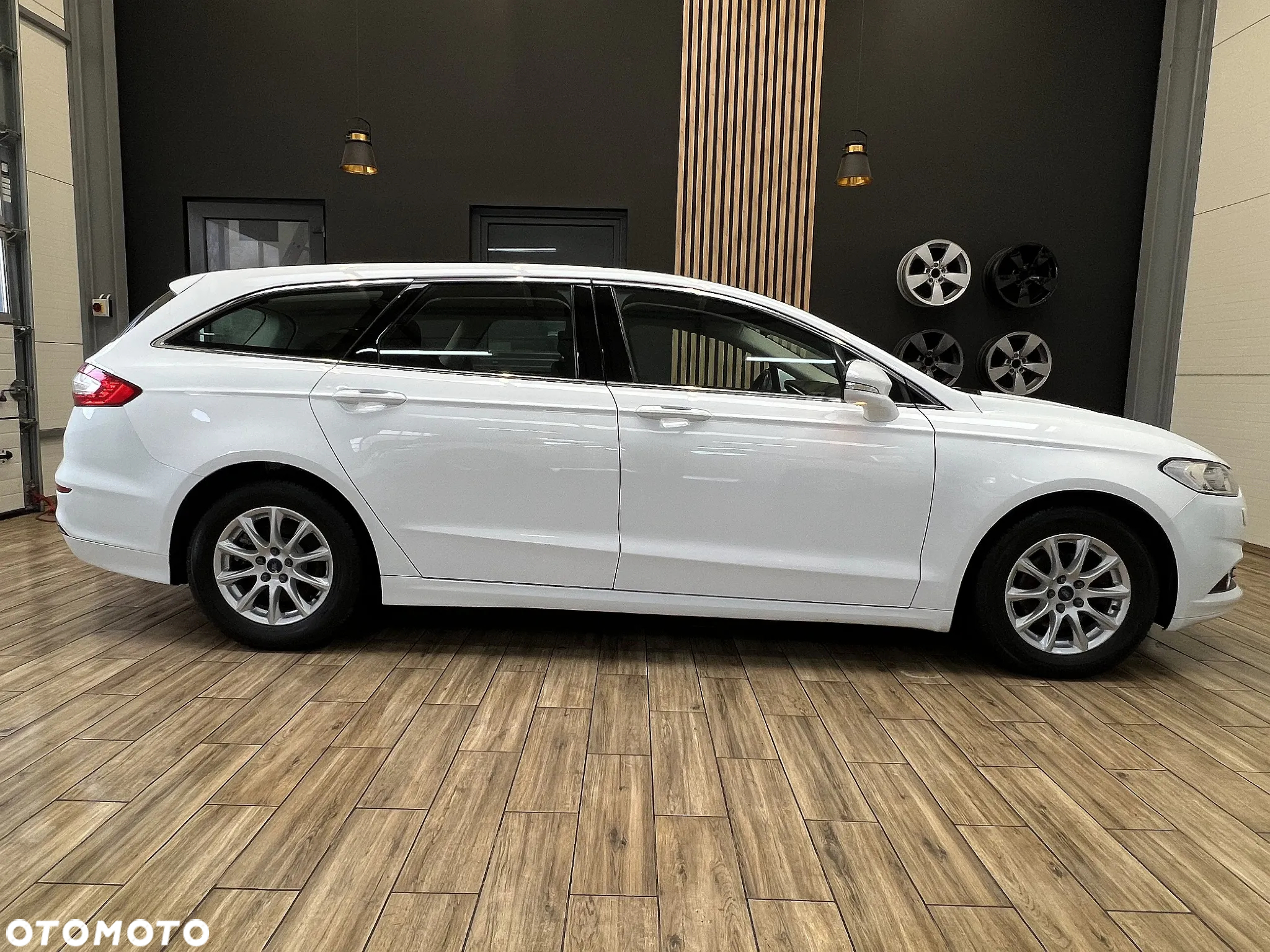 Ford Mondeo 2.0 TDCi Trend PowerShift - 7